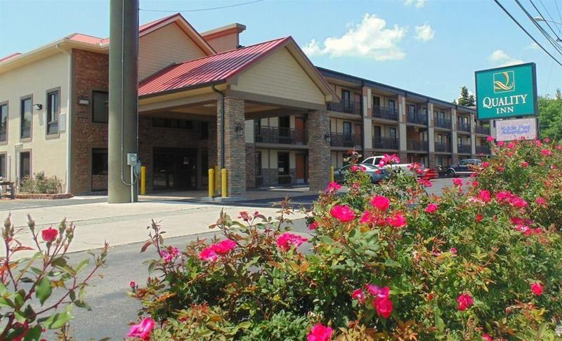 Howard Johnson By Wyndham Pigeon Forge Exterior photo