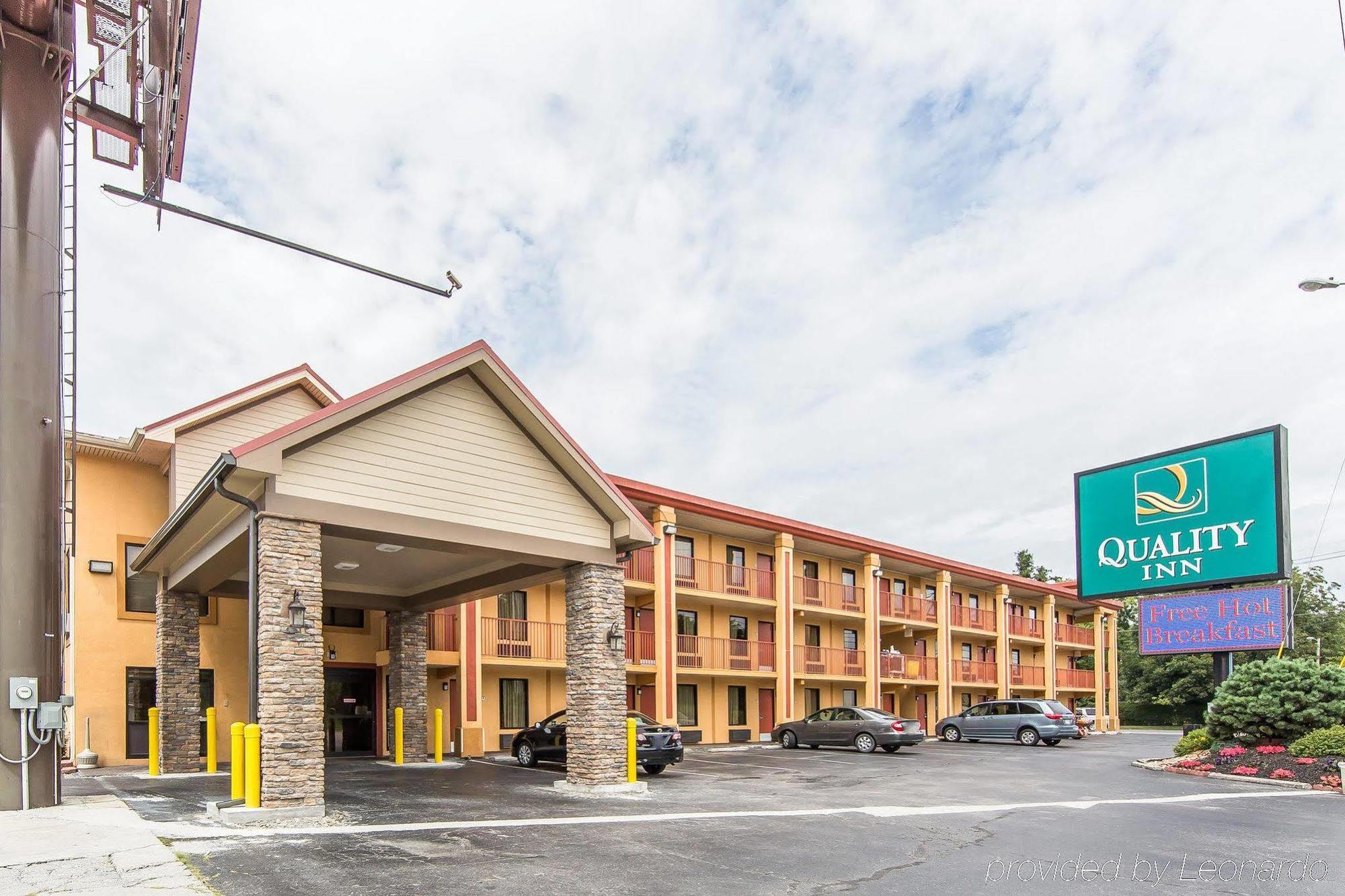 Howard Johnson By Wyndham Pigeon Forge Exterior photo